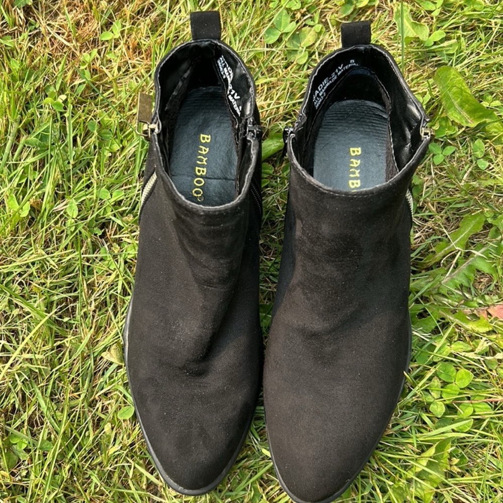 NWOT Bamboo Black suede boots.  SZ 8